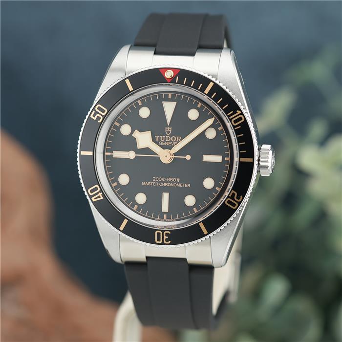 【ROLEX】どっちを選ぶ？デイトジャスト41 ペパーミント緑であること2遣りくちを引きあわせる