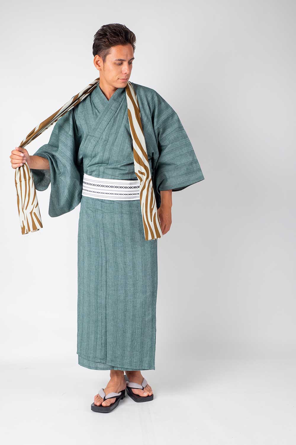 送料無料 浴衣 メンズ浴衣4点セット 浴衣 帯 下駄 腰紐 国産高級生地使用 浴衣 セット 男性用お仕立て上がり 浴衣 4点 セット メンズ 男浴衣 ゆかた 日本製生地 しじら織り グリーン 緑 無地 和服 和装 おしゃれ 夏祭り 大人 父の日 プレゼント Devils Bsp Fr