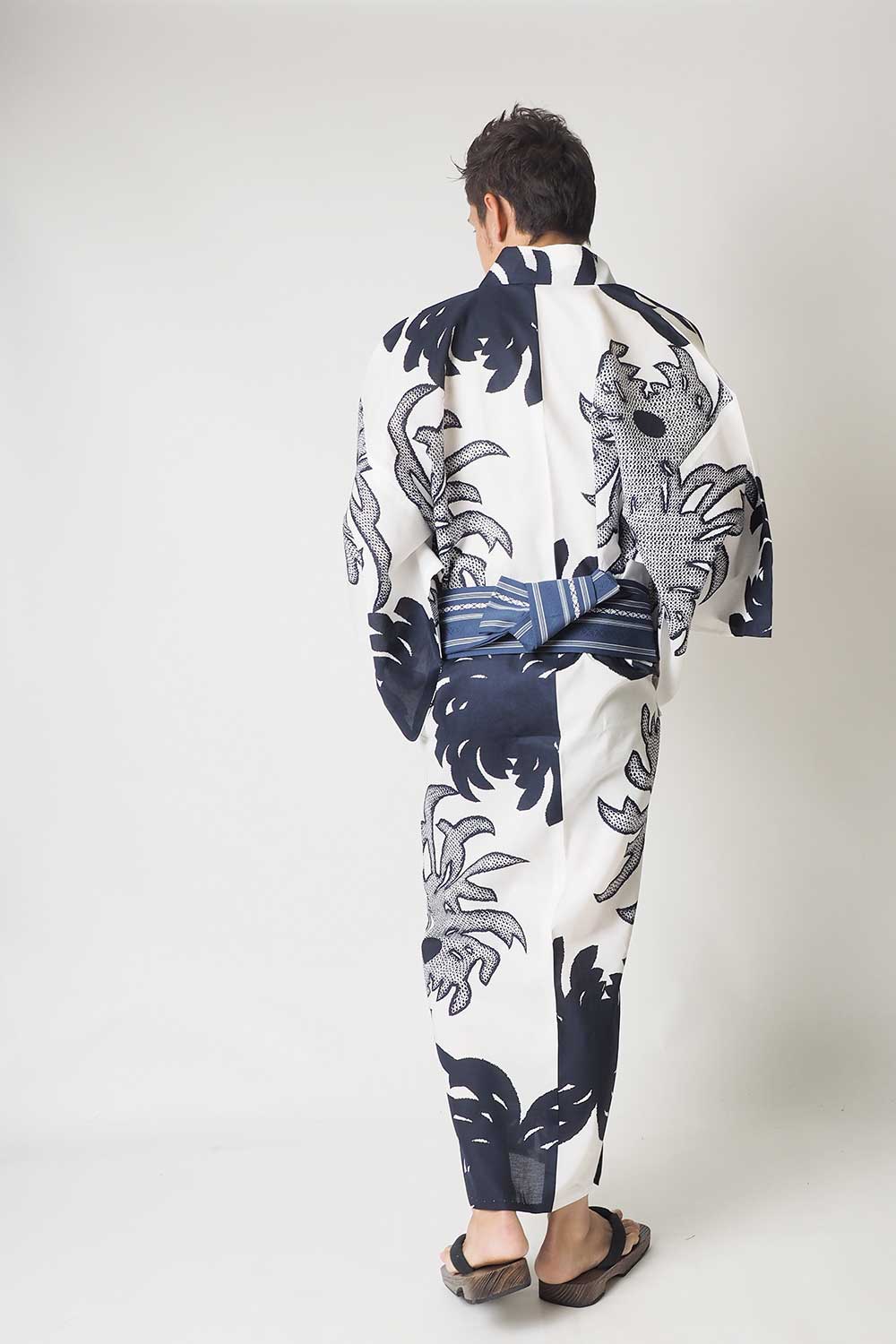 手数料安い 日本製高級生地 男らしい古典柄 伝統的な紺白のゆかた 浴衣 帯 下駄 腰紐 Ummm Japan Blue Classic 疋田乱華 メンズ浴衣 男性用お仕立て上がり浴衣4点セット 紺 白 青 綿 送料無料 Www Balloonylandkw Com