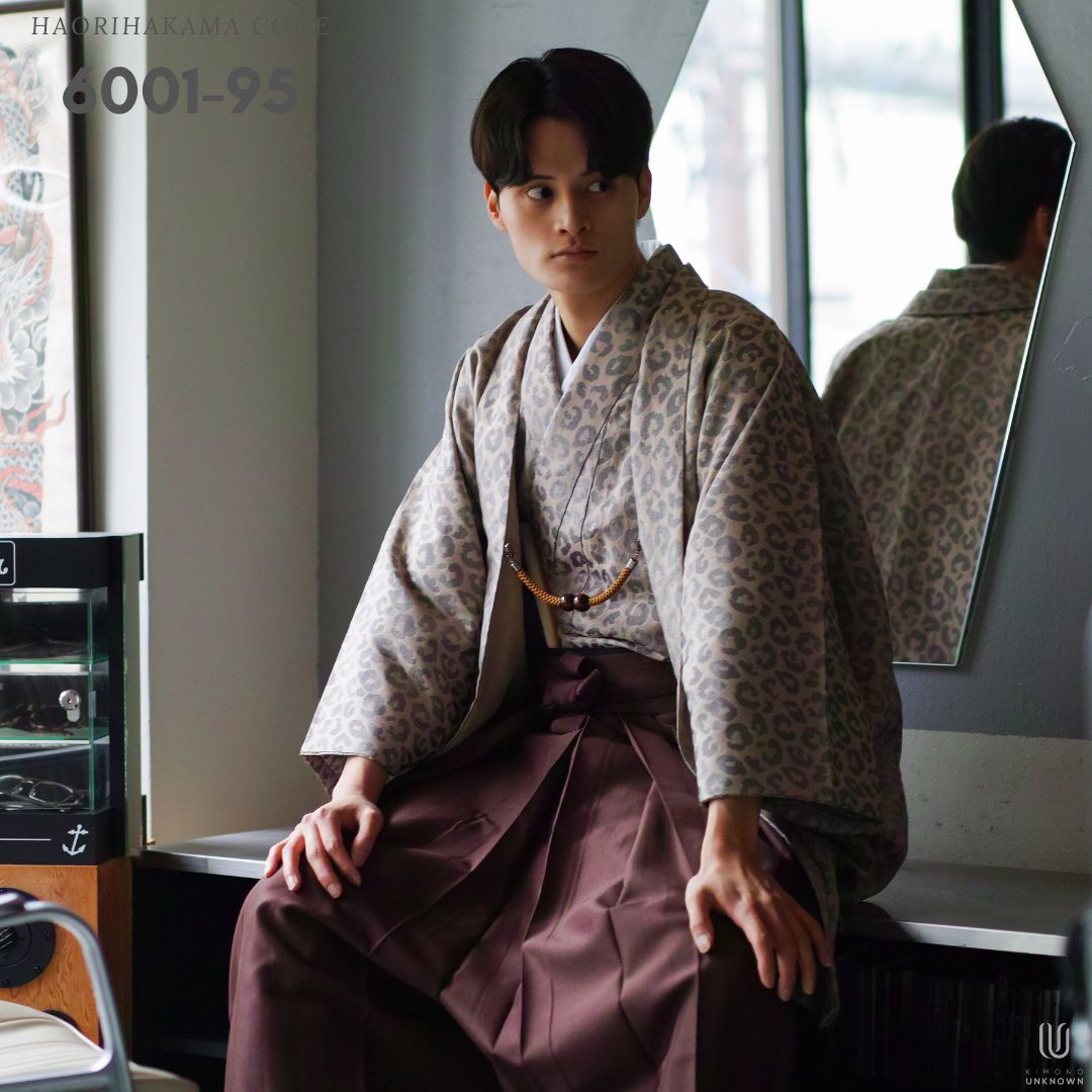 羽織袴 レンタル 成人式 卒業式 メンズ袴フルセット【レンタル】【対応身長170cm-180cm】男性用羽織り袴フルセットremhs-6001-95｜ 夢助｜ベージュ豹柄着物｜ベージュ豹柄羽織｜ブラウン馬乗り袴｜