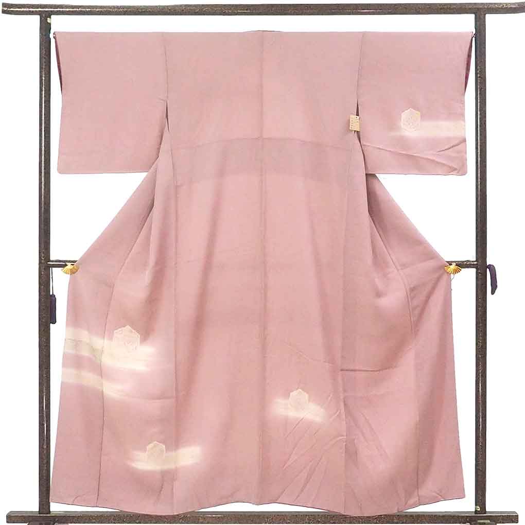【中古】付下 リサイクル着物 身丈157cm 裄丈67cm 前幅25cm 後幅30cm 袖丈47cm 袖幅34cm レディース 袷 刺繍 裄長 裄Lサイズ 秋冬春用 正絹(シルク)ピンク 美品 リメイク リユース|リサイクル着物 呉服のきくや
