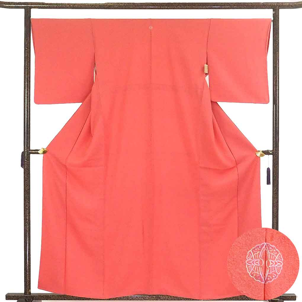 【中古】色無地 リサイクル着物 身丈160cm 裄66cm 前幅23cm 後幅29cm 袖丈49cm 正絹（シルク） レディース 袷仕立 無地 秋冬春用 ピンク地 裄Mサイズ 美品 リユース