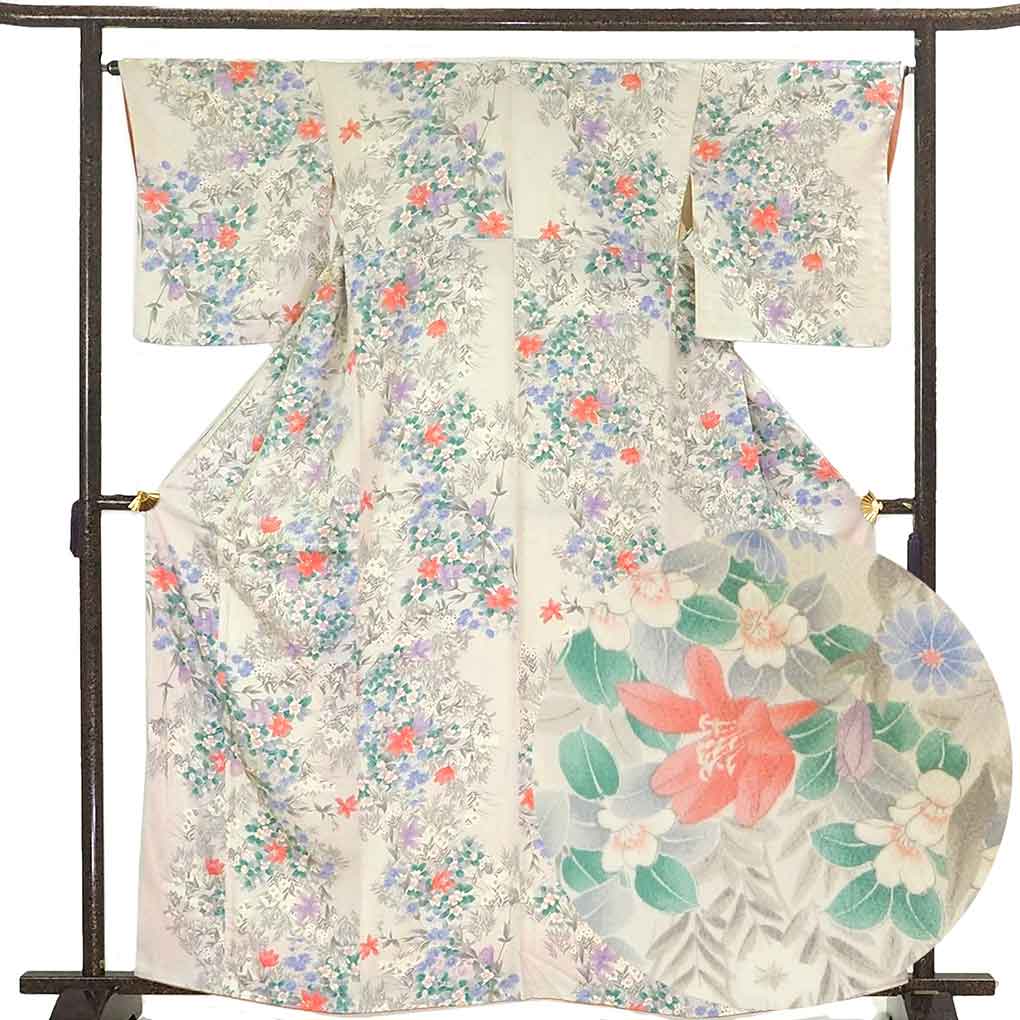 【中古】小紋 リサイクル着物 身丈163cm 裄66cm 前幅24cm 後幅28cm 袖丈48cm 正絹(シルク) レディース 袷仕立 秋冬春用 白地 裄Mサイズ リユース