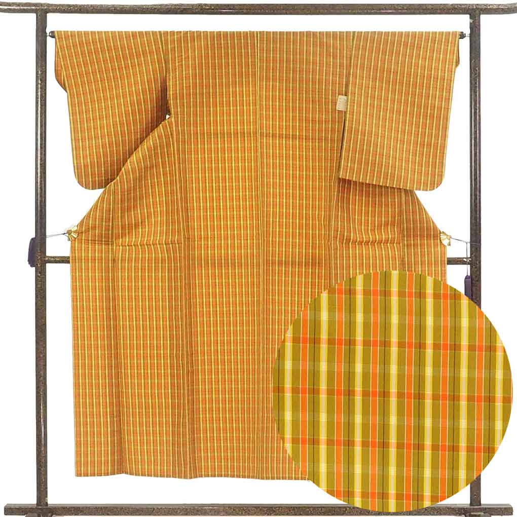 【中古】紬 リサイクル着物 身丈153cm 裄65cm 前幅24cm 後幅29cm 袖丈57cm 袖幅33.5cm レディース 単衣 格子 裄Mサイズ 初夏・初秋用 正絹（シルク）イエロー 美品 リメイク リユース