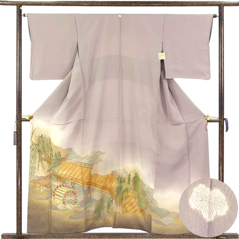 【中古】色留袖 リサイクル着物 身丈158cm 裄65cm 前幅25.5cm 後幅29.5cm 袖丈48cm 袖幅32.5cm レディース 袷 風景画 裄Mサイズ 秋冬春用 正絹（シルク）グレー 美品 リメイク リユース｜リサイクル着物 呉服のきくや
