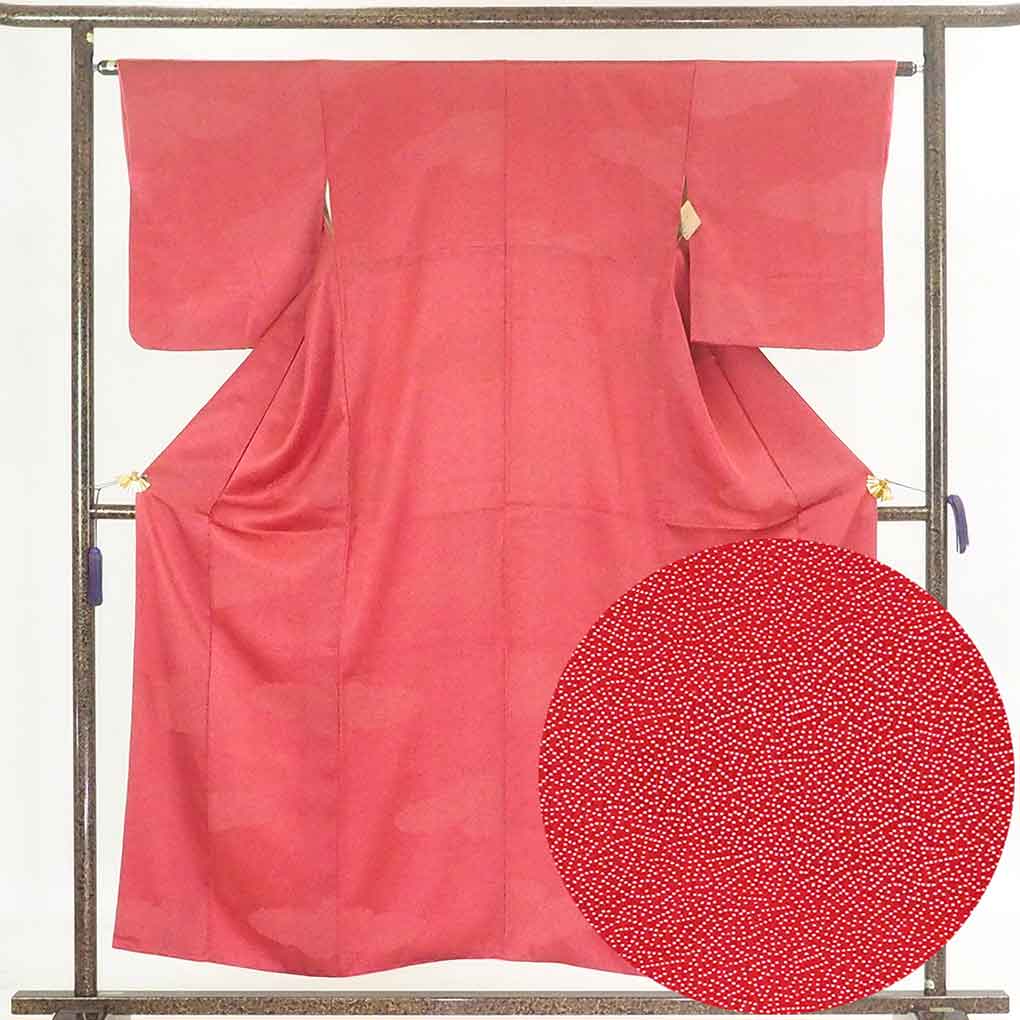 【中古】小紋 リサイクル着物 身丈154cm 裄63cm 前幅22.5cm 後幅29cm 袖丈49cm 正絹（シルク） レディース 袷仕立 秋冬春用 赤地 裄Mサイズ 美品 リユース