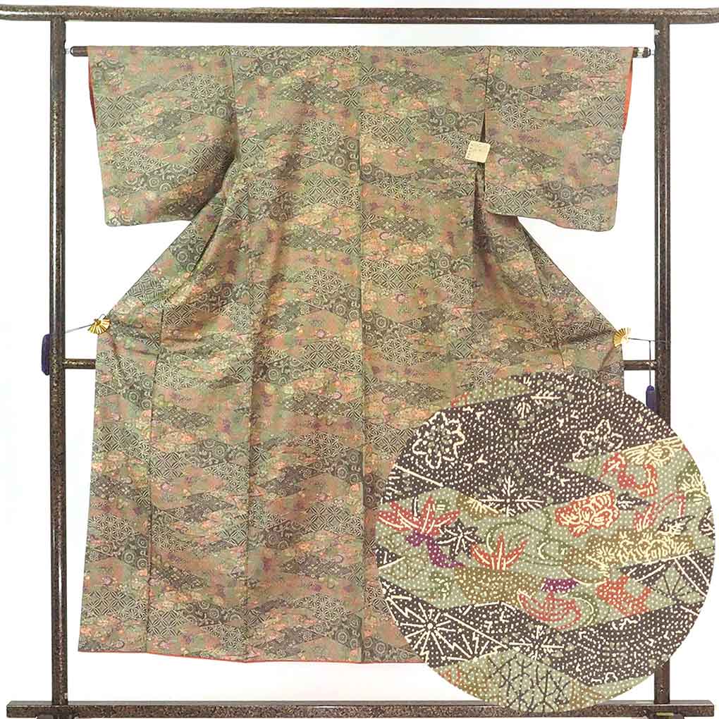 【中古】紬 リサイクル着物 身丈150cm 裄62cm 前幅24cm 後幅29cm 袖丈45cm 正絹（シルク） レディース 袷仕立 秋冬春用 グレー地 裄Sサイズ 美品 リユース
