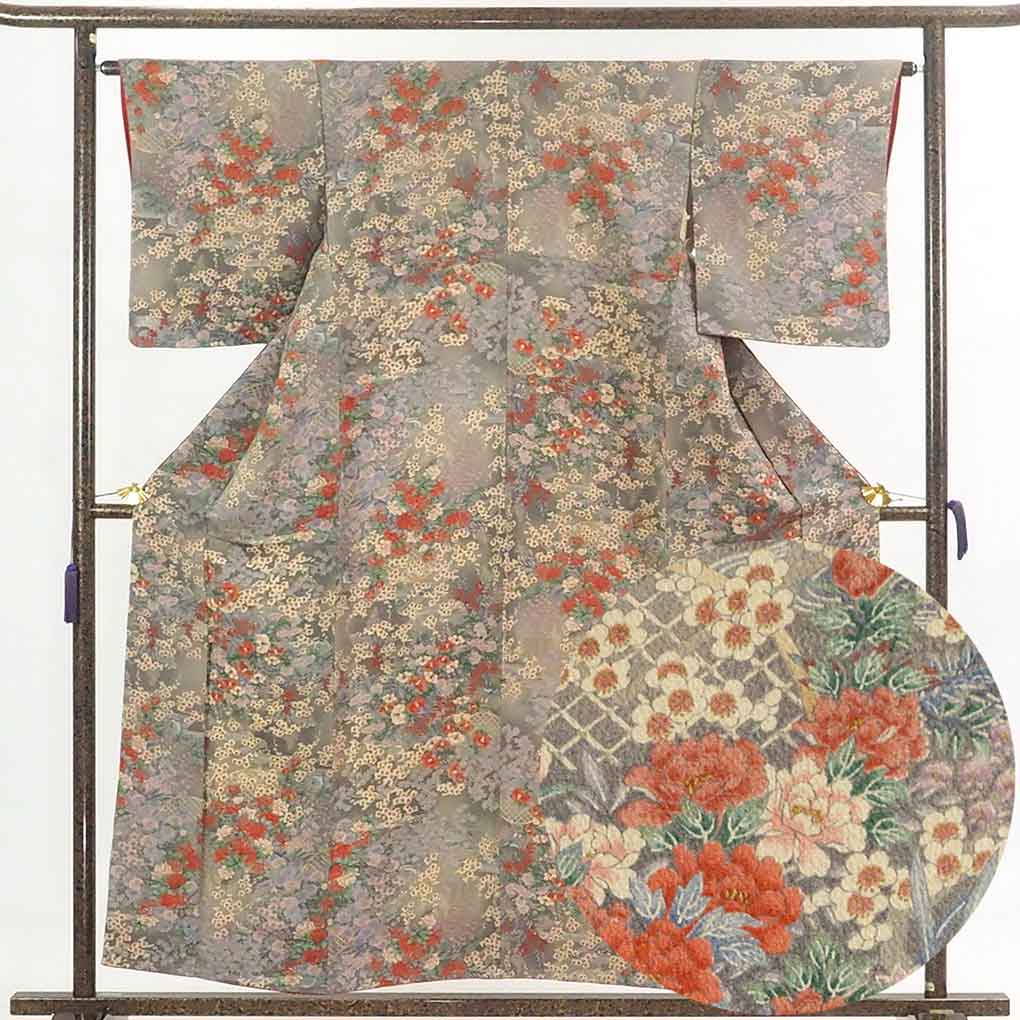 【中古】小紋 リサイクル着物 身丈157cm 裄64cm 前幅22cm 後幅30cm 袖丈49cm 正絹（シルク） レディース 袷仕立 秋冬春用 グレー地 裄Mサイズ 未使用品 リユース｜リサイクル着物 呉服のきくや