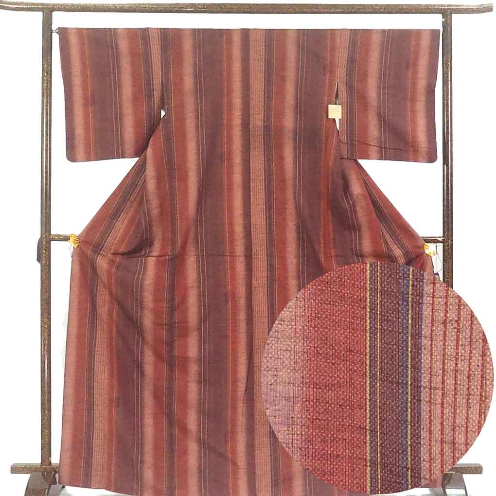 【中古】紬 リサイクル着物 身丈171cm 裄66cm 前幅24.5cm 後幅30cm 袖丈49cm 袖幅34.5cm レディース 袷 縦ぼかし 裄長 裄M-Lサイズ 秋冬春用 正絹（シルク）ブラウン トールサイズ 美品 リメイク リユース｜リサイクル着物 呉服のきくや