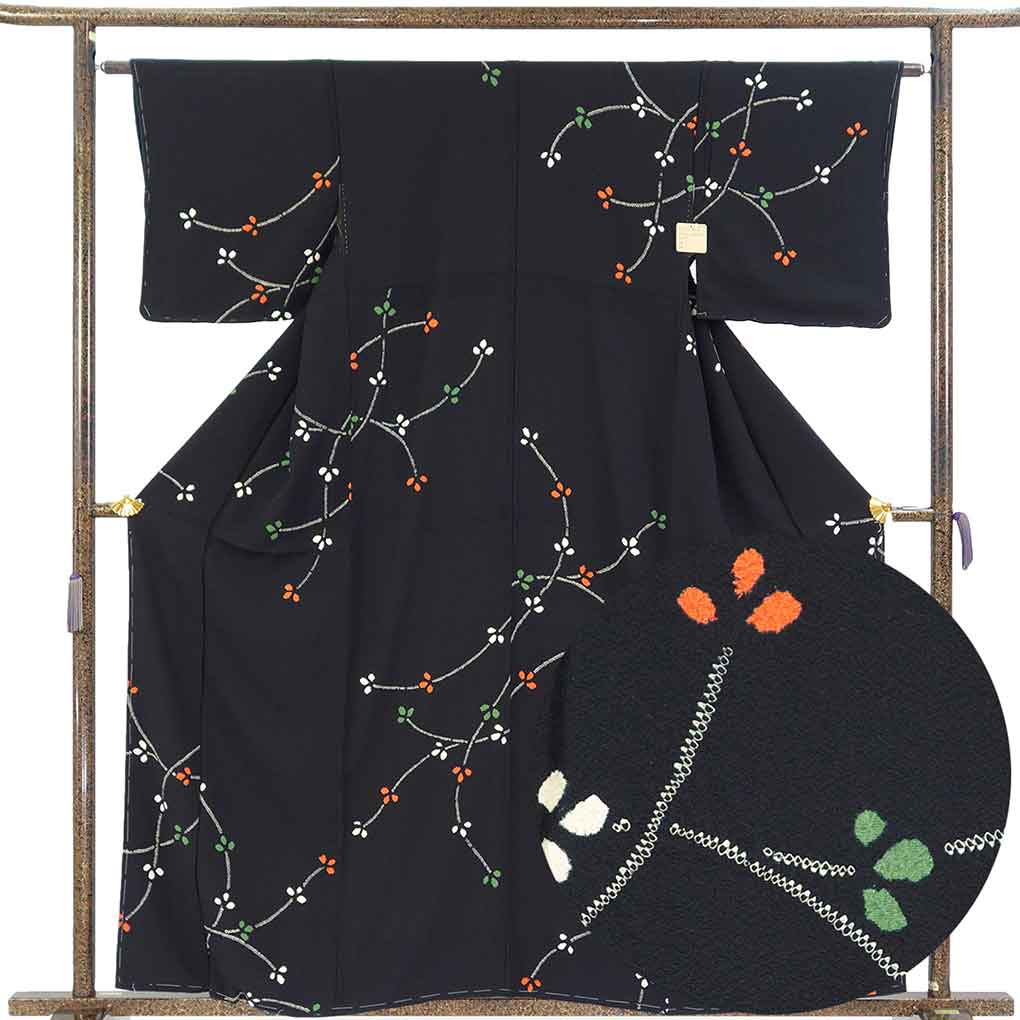 【中古】小紋 リサイクル着物 身丈159cm 裄63cm 前幅25cm 後幅28.5cm 袖丈45cm 袖幅32cm レディース 袷 絞り 裄Mサイズ 秋冬春用 正絹（シルク）ブラック 未使用品 リメイク リユース