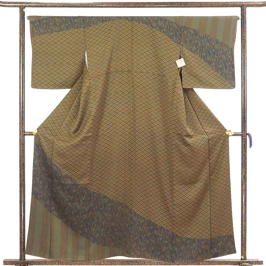 【中古】訪問着 リサイクル着物 身丈158cm 裄66cm 前幅25.5cm 後幅29.5cm 袖丈47cm 袖幅34.5cm レディース 袷 菱形 裄長 裄M-Lサイズ 秋冬春用 正絹(シルク)茶色 美品 リメイク リユース|リサイクル着物 呉服のきくや
