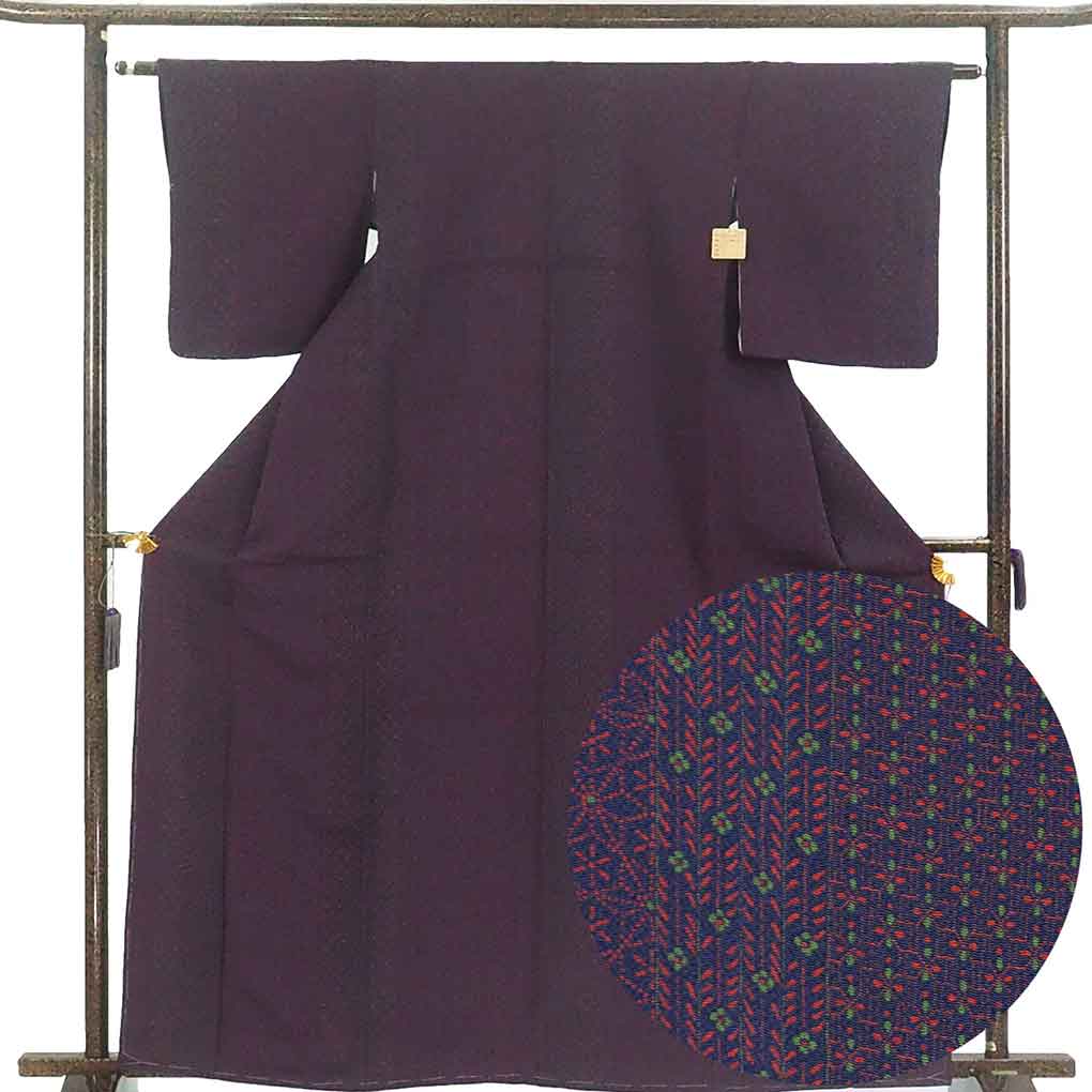 【中古】小紋 リサイクル着物 身丈165cm 裄62cm 前幅22cm 後幅28cm 袖丈49cm 袖幅32cm レディース 袷 連続模様 裄Sサイズ 秋冬春用 正絹(シルク)パープル トールサイズ 未使用品 リメイク リユース