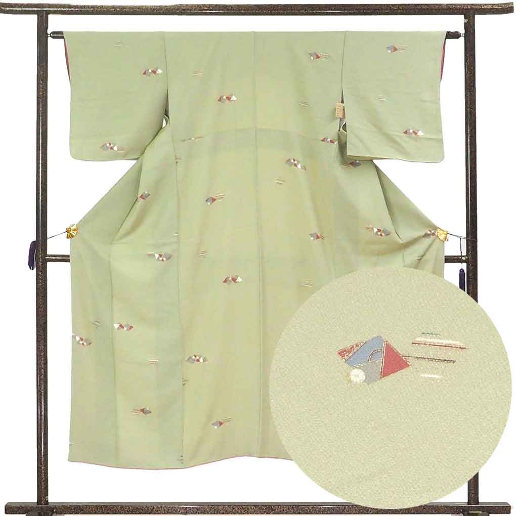 【中古】小紋 リサイクル着物 身丈148cm 裄61cm 前幅22.5cm 後幅29cm 袖丈45cm 袖幅32cm レディース 袷 裄Sサイズ 秋冬春用 正絹（シルク）緑地 やや難 リメイク リユース
