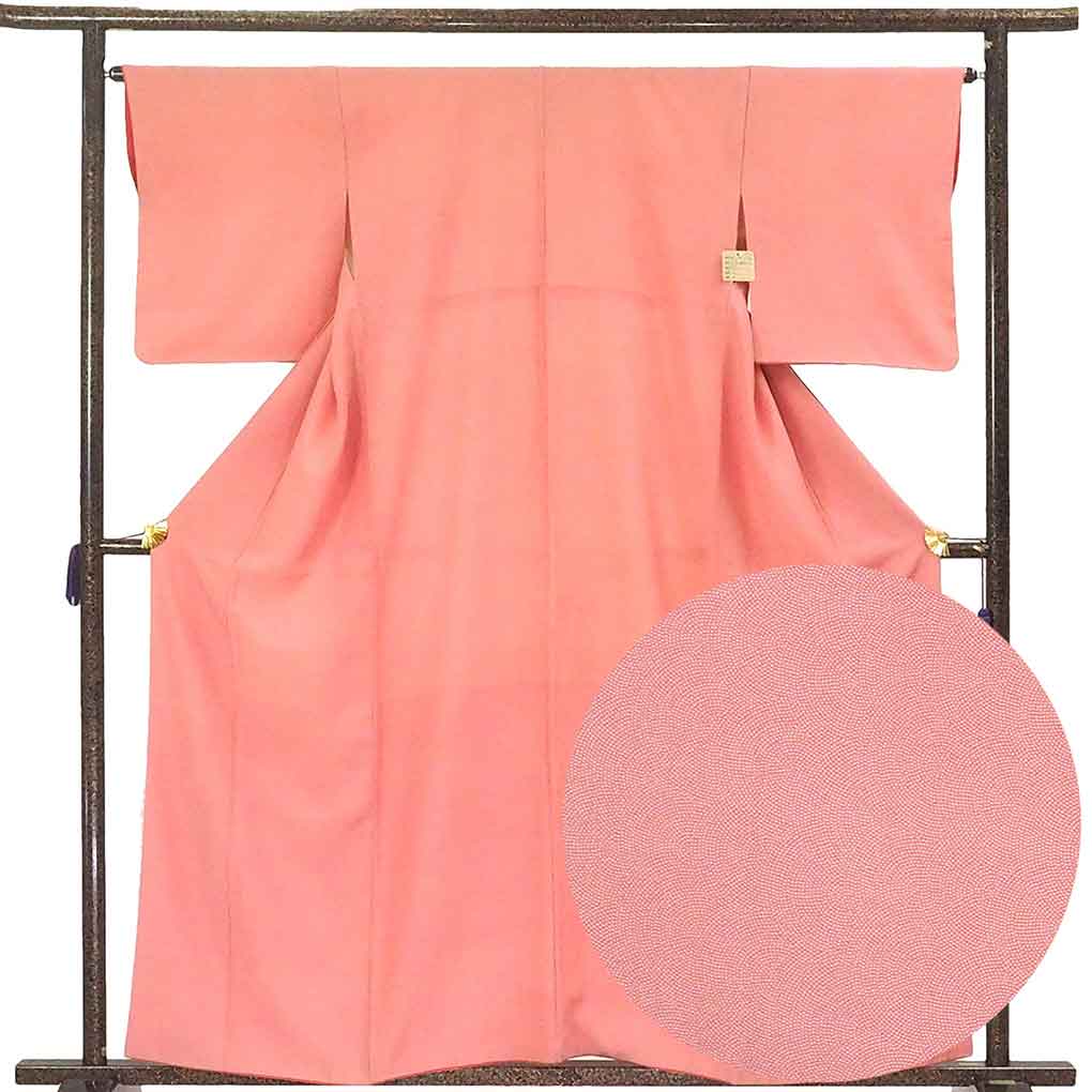 【中古】小紋 リサイクル着物 身丈160cm 裄65cm 前幅23cm 後幅30cm 袖丈47cm 袖幅33cm レディース 袷 鮫小紋 裄Mサイズ 秋冬春用 正絹（シルク）ピンク地 美品 リメイク リユース 7,524円