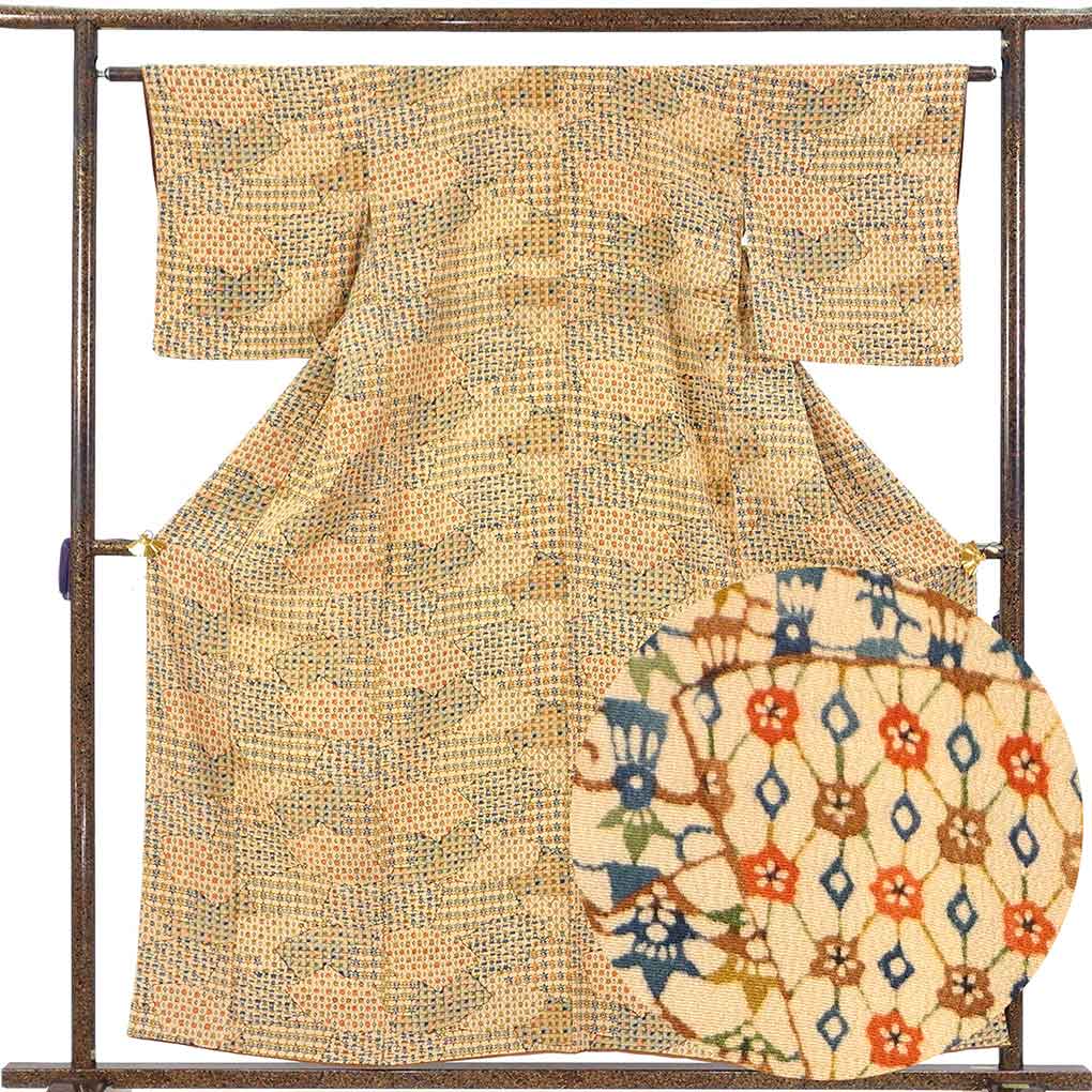 【中古】小紋 リサイクル着物 身丈160cm 裄63cm 前幅24cm 後幅30cm 袖丈47cm 袖幅32cm レディース 袷 連続模様 裄Mサイズ 秋冬春用 正絹（シルク）ブラウン 美品 リメイク リユース｜リサイクル着物 呉服のきくや