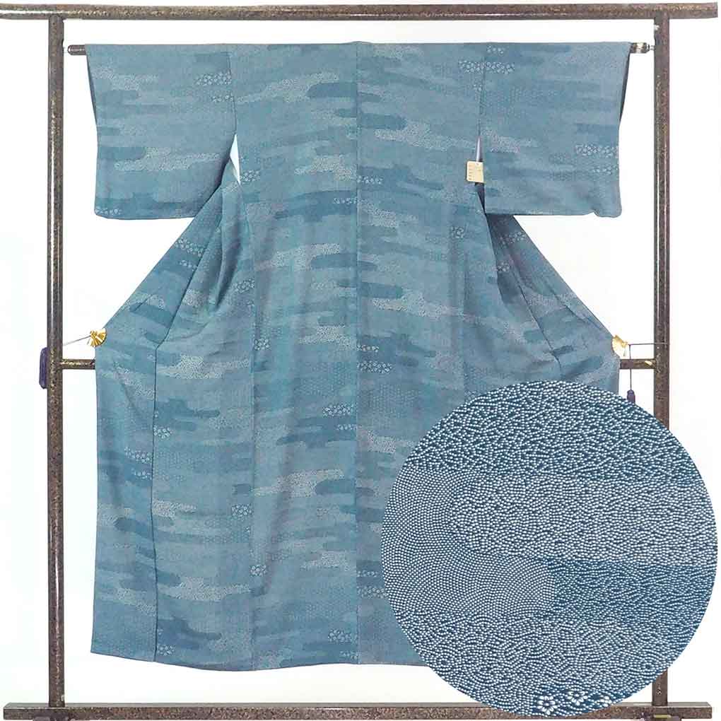 【中古】小紋 リサイクル着物 身丈150cm 裄62cm 前幅23.5cm 後幅28cm 袖丈43cm 正絹（シルク） レディース 袷仕立 秋冬春用 緑地 裄Sサイズ 美品 リユース