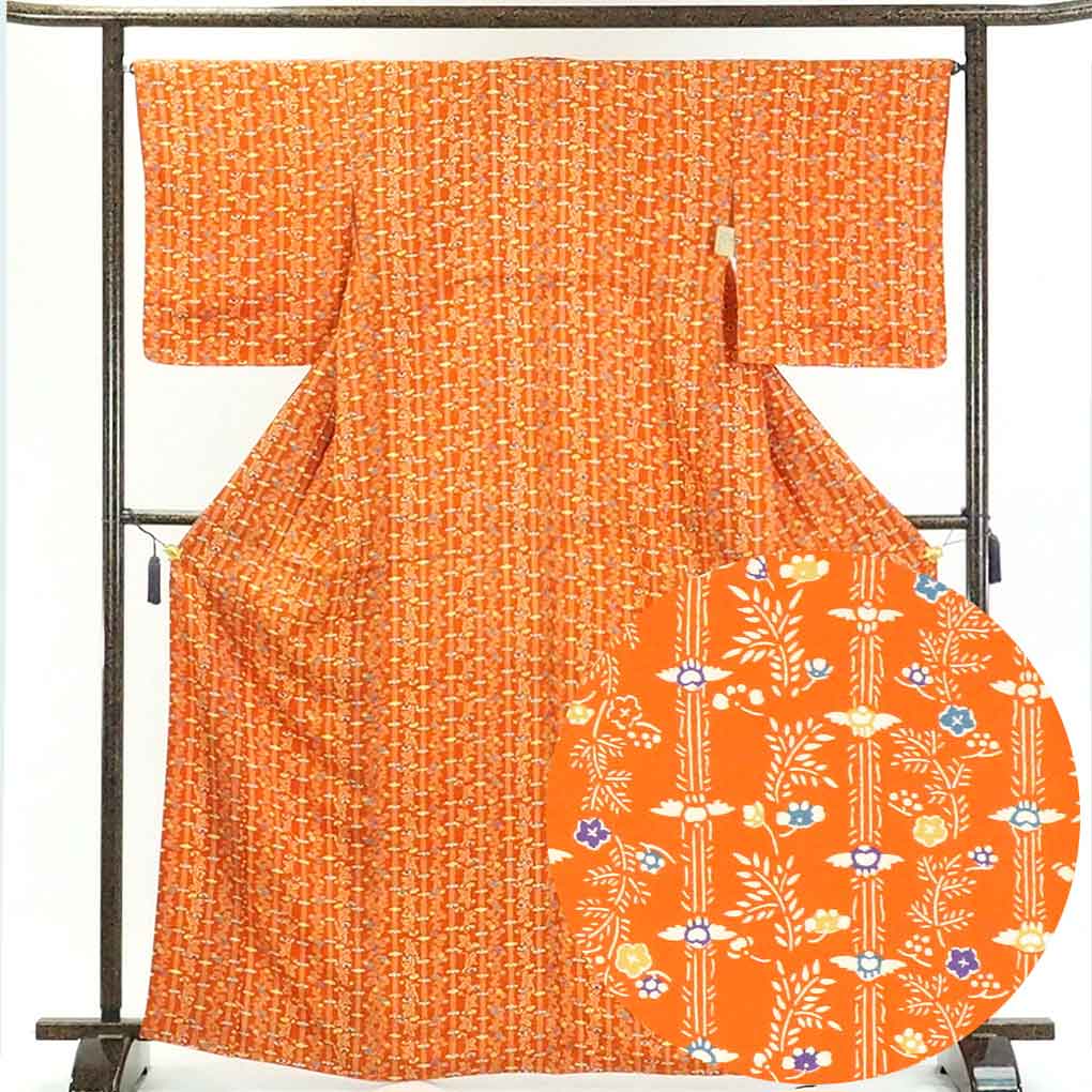 【中古】小紋 リサイクル着物 身丈167cm 裄66cm 前幅23.5cm 後幅30cm 袖丈50cm 正絹（シルク） レディース 袷仕立 秋冬春用 オレンジ地 裄Mサイズ トールサイズ 未使用品 リユース
