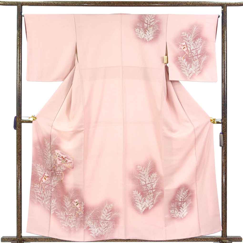 【中古】訪問着 リサイクル着物 身丈160cm 裄66cm 前幅24cm 後幅29cm 袖丈48cm 袖幅33cm レディース 袷 扇面 裄長 裄M-Lサイズ 秋冬春用 正絹（シルク）ピンク やや難 リメイク リユース｜リサイクル着物 呉服のきくや