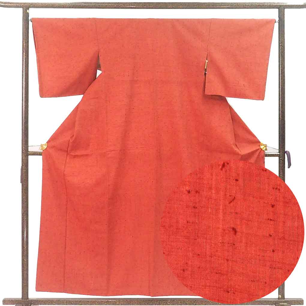 【中古】紬 リサイクル着物 身丈157cm 裄66cm 前幅24cm 後幅29cm 袖丈47cm 袖幅34cm レディース 袷 無地 裄長 裄M-Lサイズ 秋冬春用 正絹（シルク）レッド 美品 リメイク リユース
