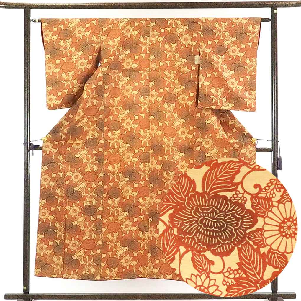 【中古】小紋 リサイクル着物 身丈152cm 裄62cm 前幅23cm 後幅28cm 袖丈55cm 正絹（シルク） レディース 袷仕立 秋冬春用 黄色地 裄Sサイズ 美品 リユース｜リサイクル着物 呉服のきくや