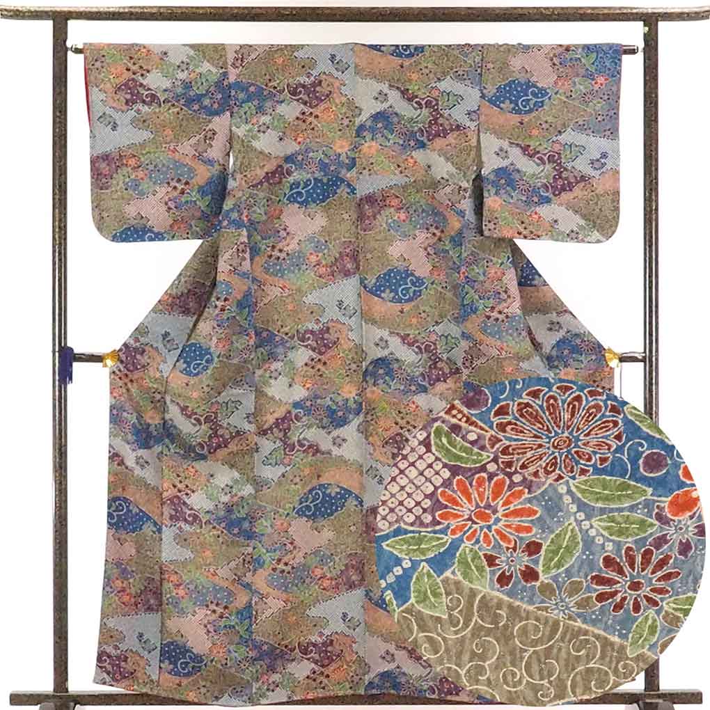 【中古】小紋 リサイクル着物 身丈160cm 裄65cm 前幅23cm 後幅27.5cm 袖丈48cm 正絹（シルク） レディース 袷仕立 秋冬春用 多色使い 裄Mサイズ 未使用品 リユース