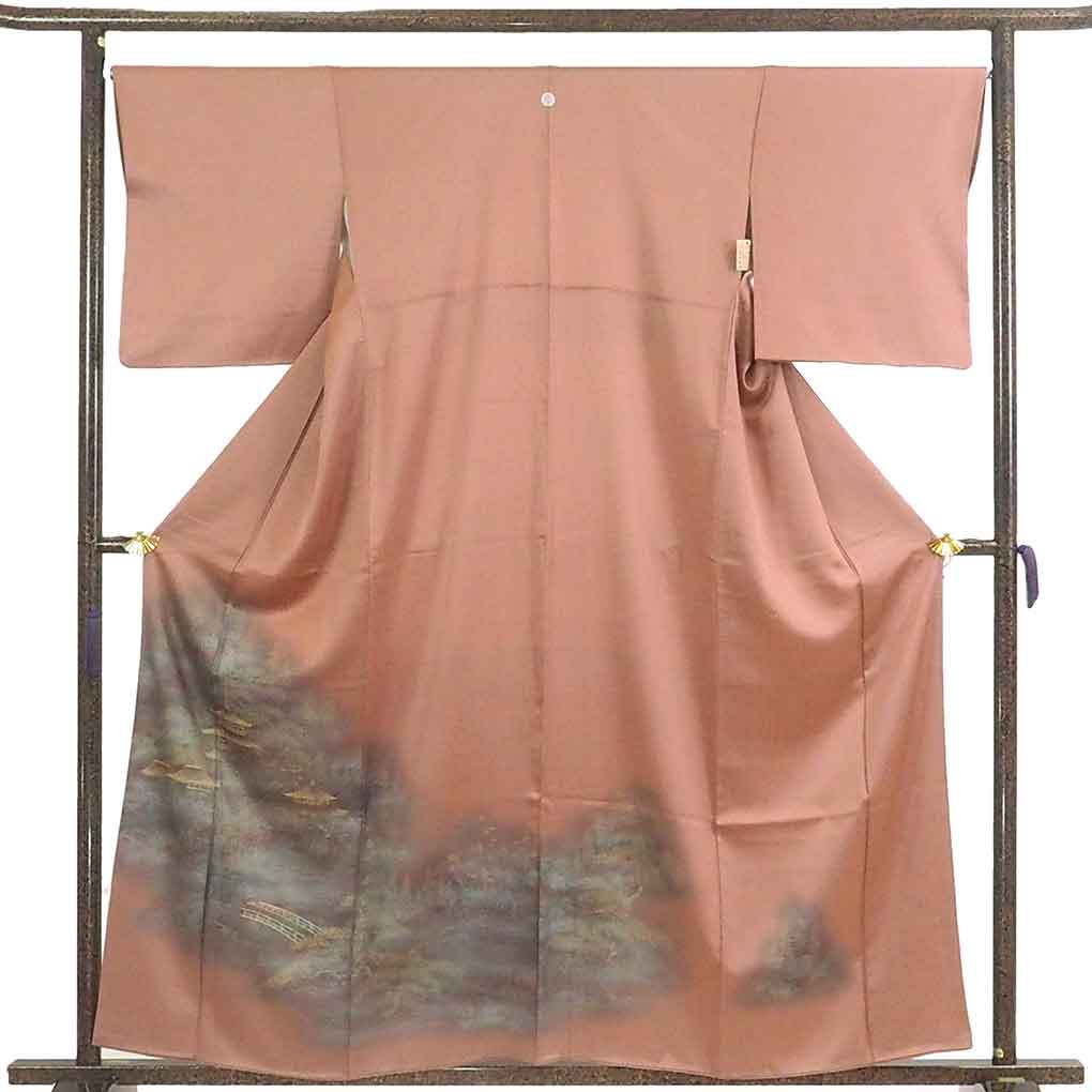 【中古】色留袖 リサイクル着物 身丈160cm 裄丈67cm 前幅24cm 後幅30.5cm 袖丈48cm 袖幅33.5cm レディース 袷 風景画 裄長 裄Lサイズ 秋冬春用 正絹（シルク）ブラウン 美品 リメイク リユース｜リサイクル着物 呉服のきくや