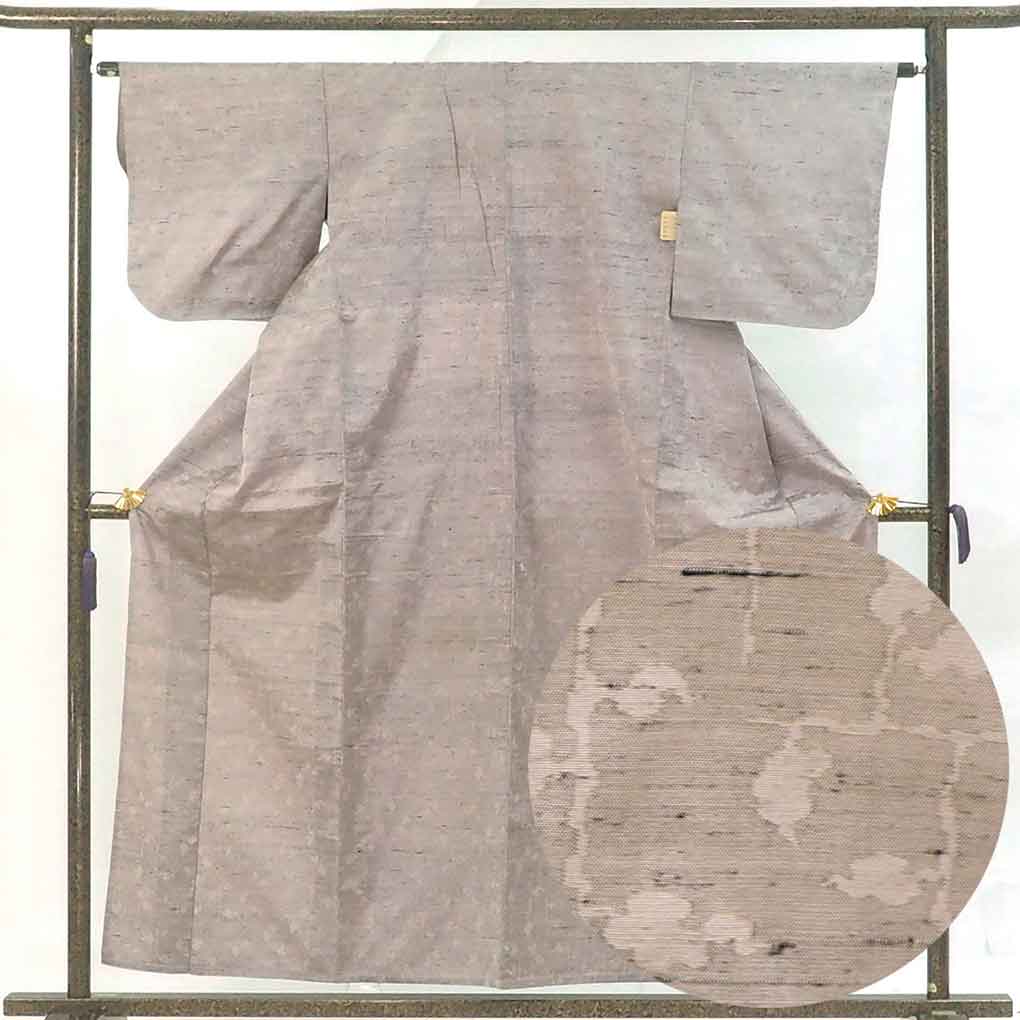 【中古】紬 リサイクル着物 身丈158cm 裄63cm 前幅25cm 後幅30cm 袖丈47cm 袖幅33cm レディース 単衣 無地 裄Mサイズ 初夏・初秋用 正絹（シルク）パープル やや難 リメイク リユース