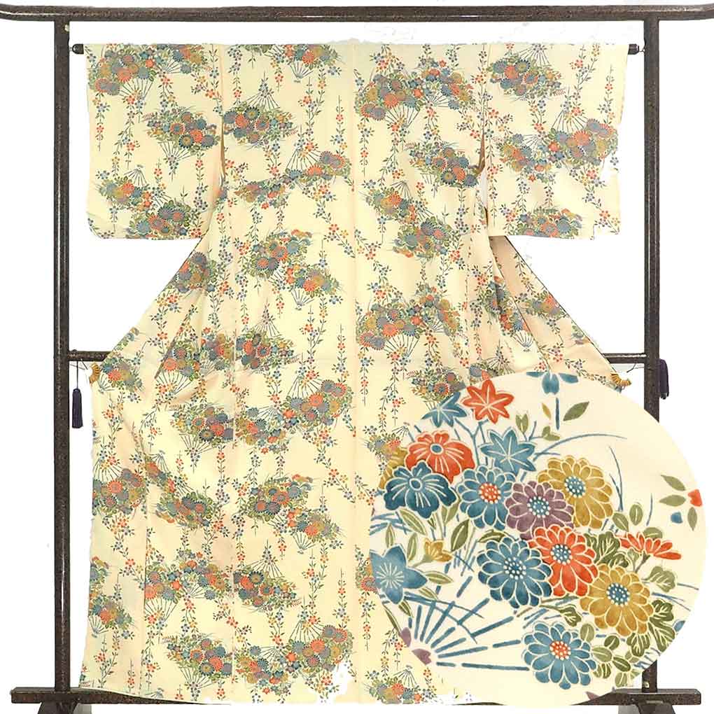 【中古】小紋 リサイクル着物 身丈162cm 裄64cm 前幅22cm 後幅30cm 袖丈48cm 正絹（シルク） レディース 袷仕立 秋冬春用 黄色地 裄Mサイズ 美品 リユース