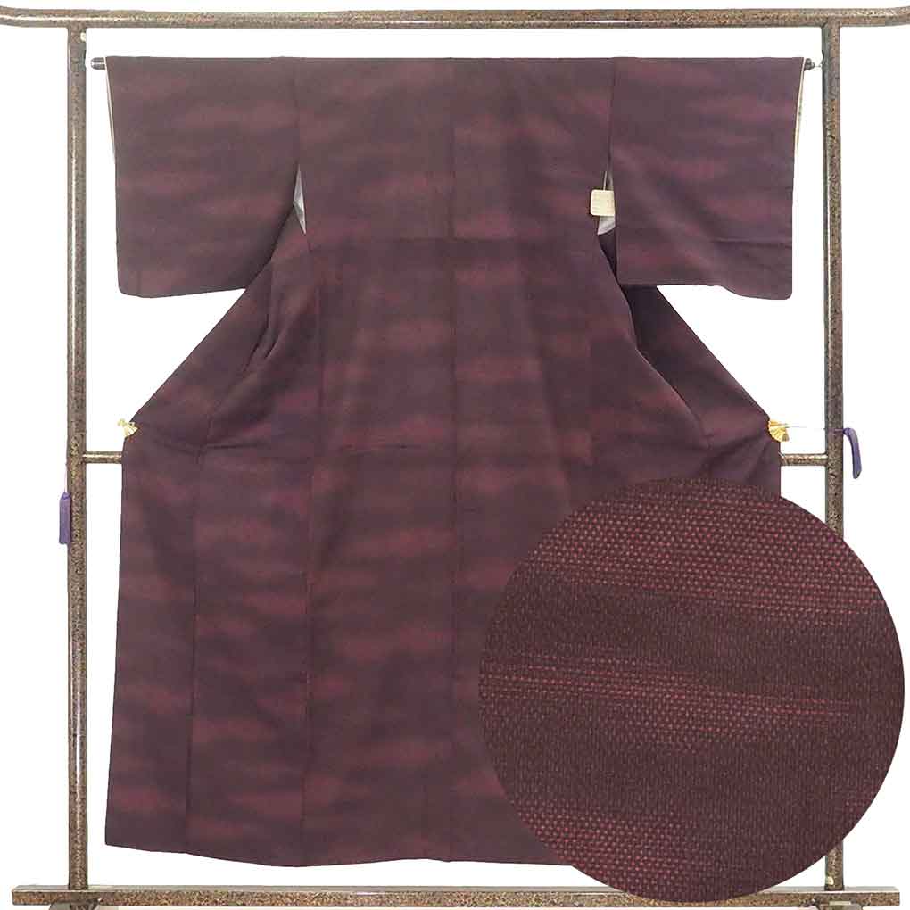 【中古】紬 リサイクル着物 身丈155cm 裄66cm 前幅22.5cm 後幅28cm 袖丈47cm 袖幅34cm レディース 袷 ぼかし 裄長 裄M-Lサイズ 秋冬春用 正絹（シルク）紫地 やや難 リメイク リユース