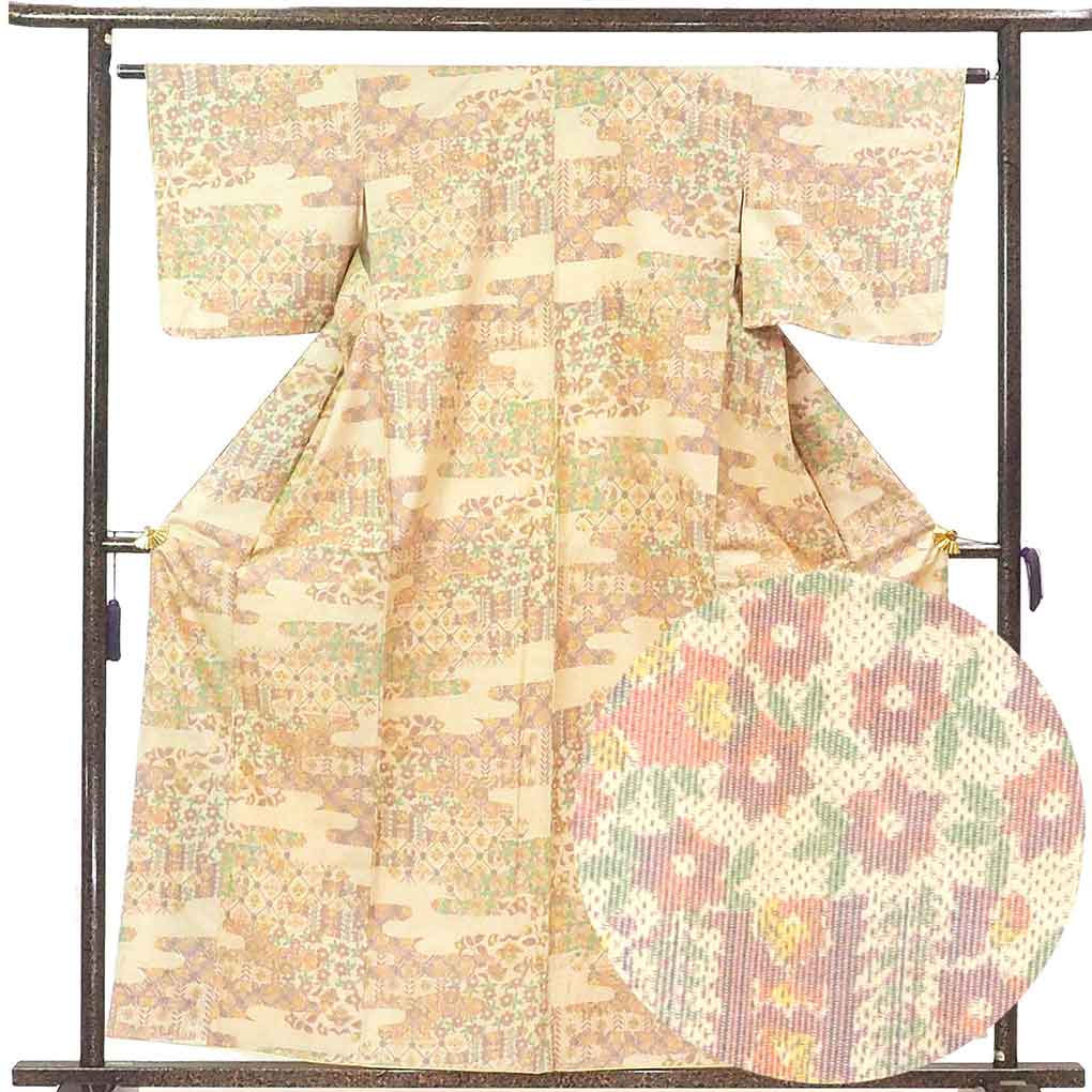 【中古】紬 リサイクル着物 身丈159cm 裄63cm 前幅24cm 後幅30cm 袖丈45cm 袖幅32cm レディース 袷 花柄 裄Mサイズ 秋冬春用 正絹（シルク）ベージュ地 未使用品 リメイク リユース