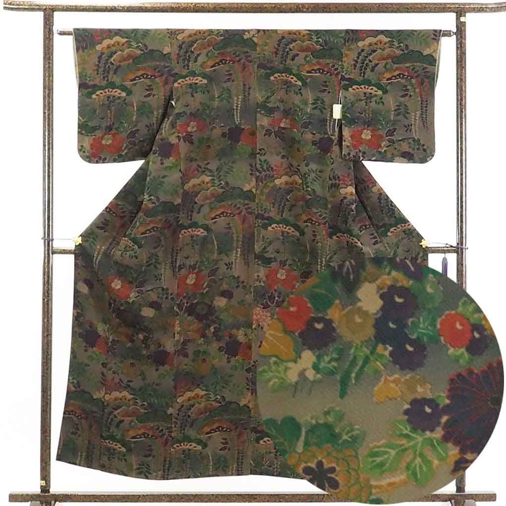 【中古】小紋 リサイクル着物 身丈155cm 裄62cm 前幅24.5cm 後幅29cm 袖丈46cm 正絹（シルク） レディース 袷仕立 秋冬春用 茶色 裄Sサイズ 美品 リユース