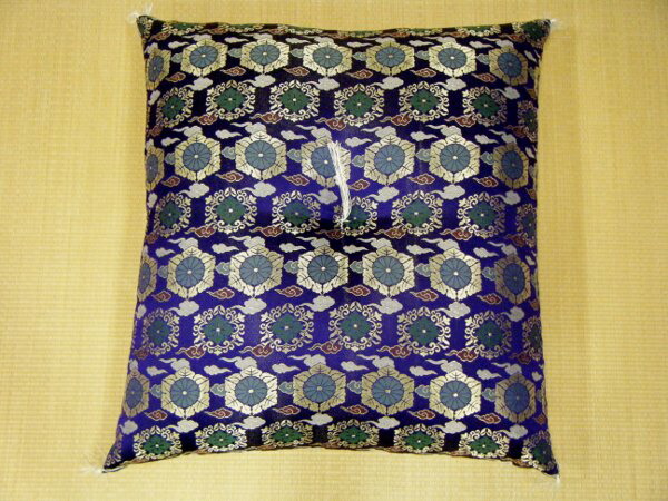 御前座布団 法要座布団 ガーゼケット 御前座布団 眠りの森 ご仏前座布団 座布団 手作り座布団 仏前座布団 ６９ ７２ｃｍ高級木綿わたを使用し ご注文をいただいてから手作りでお仕立ていたします 座布団 ふとん たんごや厚生労働省認定の寝具技能士が手作りでお仕立て