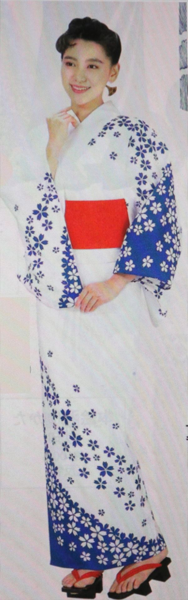 女物仕立て上がりお揃いゆかた 女物仕立て上がりお揃い浴衣 イベント用仕立て上がり絵羽ゆかた 絵羽浴衣 夏祭りゆかた 夏祭り浴衣 絵羽ゆかた 絵羽浴衣 プレタゆかた プレタ浴衣お値打ちお揃いゆかた お値打ち絵羽浴衣sai紺2083