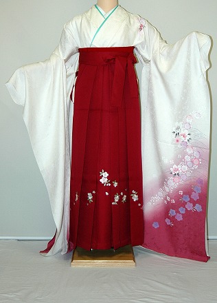 【レンタル】振袖、袴（刺繍はかま）レンタル【白・薄色系】【HF798】標準/Ｌ寸/7号/9号/11号/13号/冬春キャンペーン