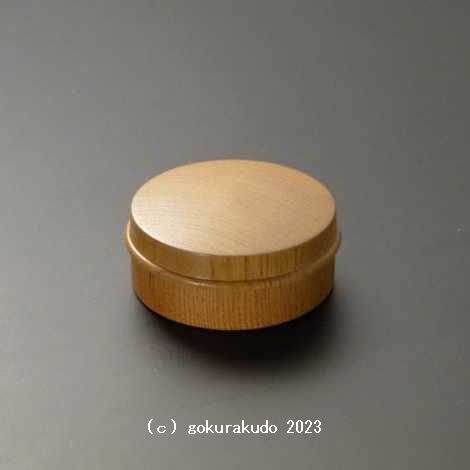 【特価・新品】 香合　白檀　蛤型　2.3寸(約6.9cm) 楽天市場】【香合】「老山白檀」製（2寸）【蛤型 ネジ切】☆白檀お香