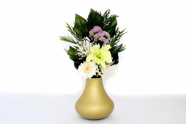 花立て 花立 花 ｈａｎａ 金砂色 数珠 女性用 日本製現代仏具 金属花立 手作り花立 おしゃれな花立 仏具 おりん 写経用紙 きれいな花立 ごくらくや かわいい球根型をした金属 真鍮 製の花立てです 送料無料 国産 手元供養 きれい 仏具 おしゃれ 仏具 金属 供養