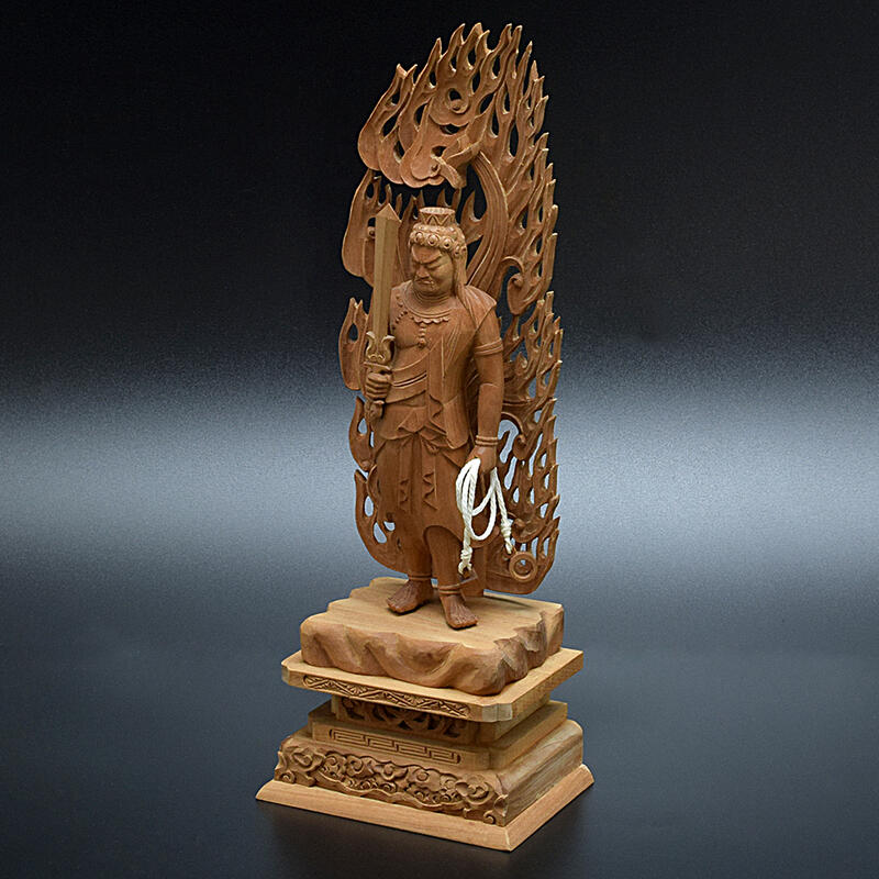 欲しいの 不動明王像 4寸 高さ約25.8cm インド白檀製日本製品お不動