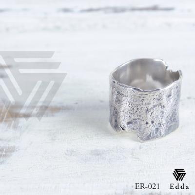 シルバー 送料込み 指輪 リング 個性的 アンティーク加工 レディース シルバーリング シンプル 指輪 人気 ナチュラル 指輪 送料無料 レディース ラッピング対応可 メンズ シルバー925 選べるサイズ リングケース ナチュラル シンプルでナチュラルなテイストに仕上げた