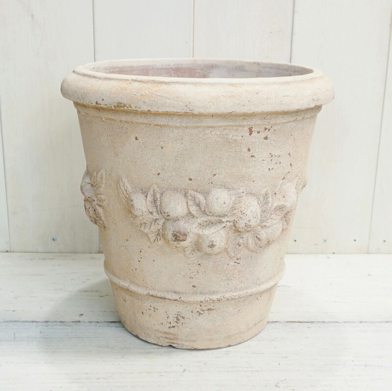 楽天市場 植木鉢 おしゃれ テラコッタ モンテガロアンティコs 25cm 8号 イタリア 底穴あり 標準鉢 普通鉢 植物柄 陶器鉢 素焼き プランター 小さい 鉢 アンティーク ガーデニング 屋外 鉢植え 園芸 観葉植物 多肉植物 塊根植物 サボテン つる性 シダ 人気 人工観葉植物