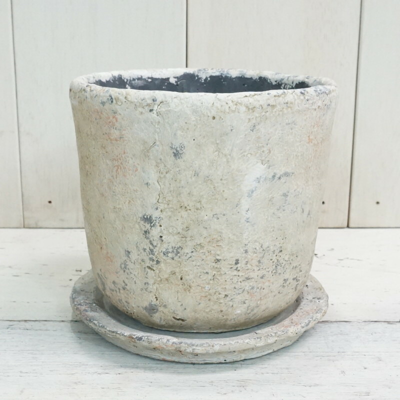 楽天市場】植木鉢 おしゃれ アンティーク 陶器鉢 ラーヴァラウンドポットS< 15cm 5号 穴あり グレー プランター ボール型 丸い 丸み 可愛い 軽石 シャビー 鉢 ガーデニング 室内 コベント ガーデン 植え替え 鉢植え 園芸 観葉植物 多肉植物 塊根植物 サボテン シダ つる ... 楽天市場】植木鉢 おしゃれ アンティーク 陶器鉢 ラーヴァラウンドポットS< 15cm 5号 穴あり グレー プランター ボール型 丸い 丸み 可愛い 軽石 シャビー 鉢 ガーデニング 室内 コベント ガーデン 植え替え 鉢植え 園芸 観葉植物 多肉植物 塊根植物 サボテン シダ つる ...
