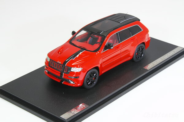 GLM 1/43 ジープ 地びたチェロキー SRT8 赤いこと 299台押さえる