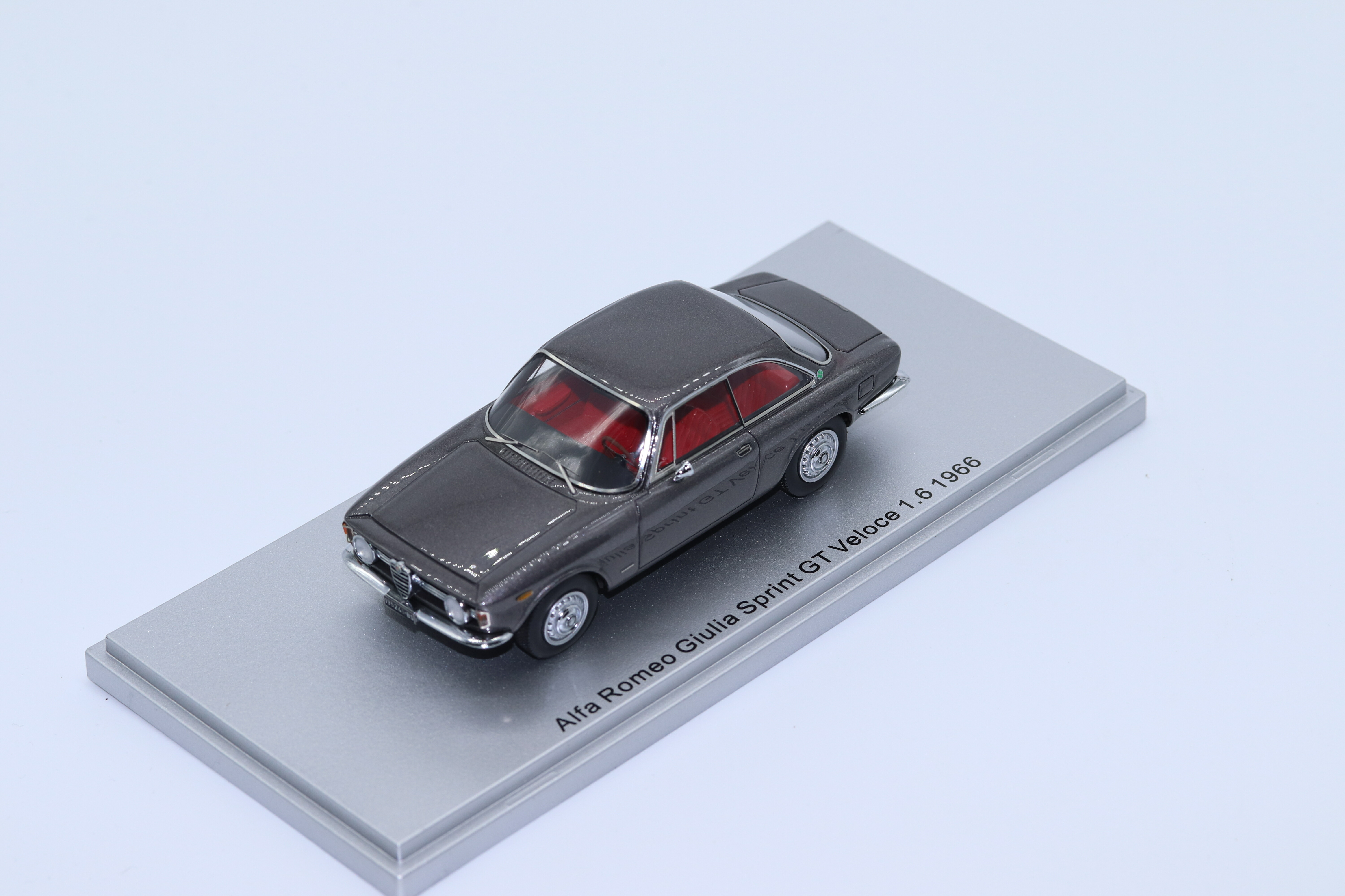 楽天市場】KESS 1/43 アルファロメオ ゼータ 6 ザガート1983 ブルー