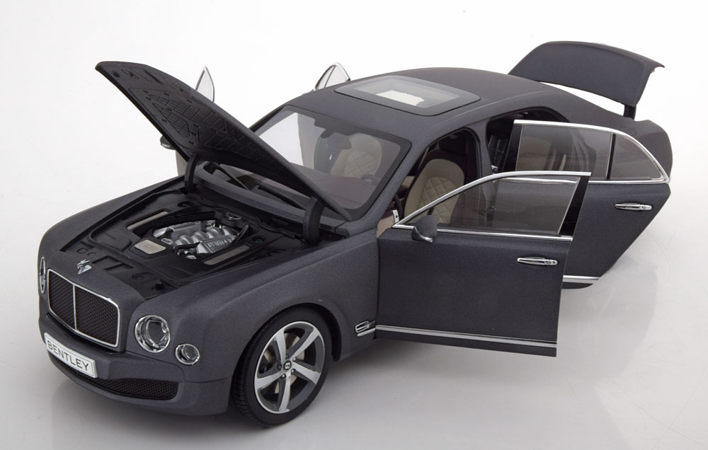 ろドアのモ】 京商/'15 Bentleyベントレー Mulsanneミュルザンヌ 1/18