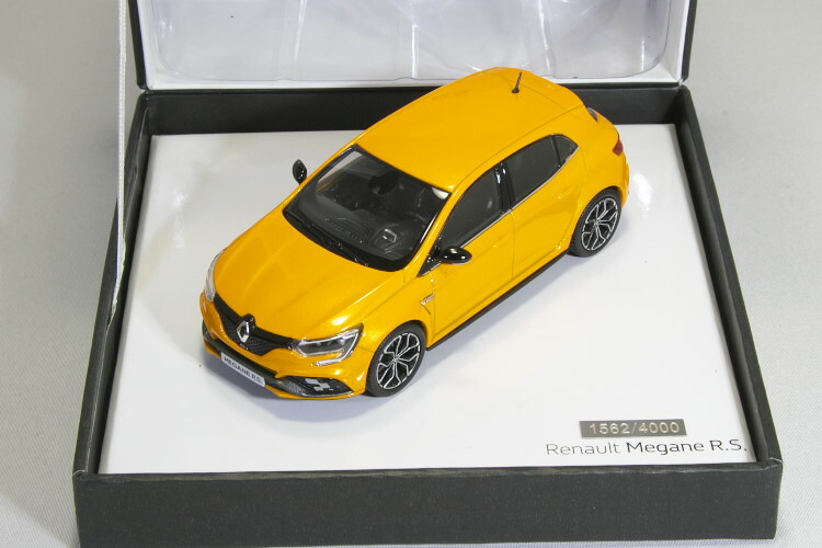 楽天市場】ノレブ 1/18 ルノー メガーヌ R.S. 2017 シルバーメタリック 500台限定Norev 1:18 Renault Megane  R.S. 2017 silver metallic Limitation 500 pcs. : Reowide モデルカー カタログ SHOP