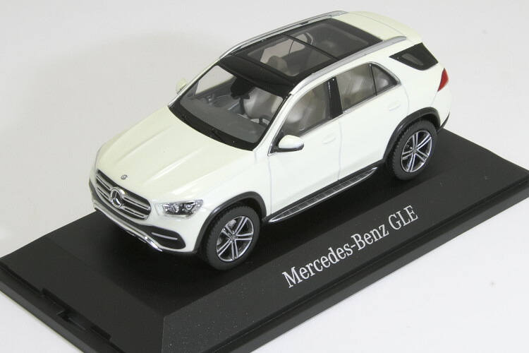 メルセデスベンツ Eクラス カブリオレ 1/43 ホワイト カラーサンプル 特注 41ZKAyCPUPL._UF350,350_QL50_.jpg