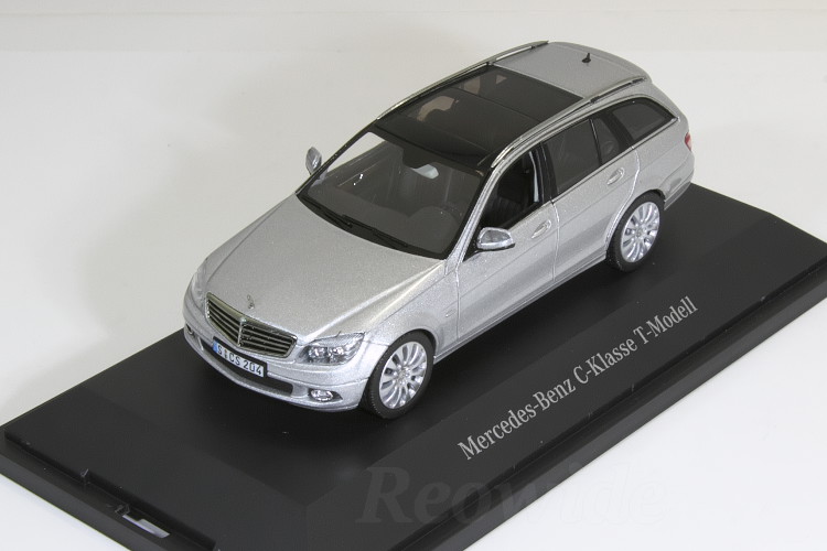 Mercedes-Benz Model Car 1:43 C-Class S205 T Model White Metallic B66960252 
