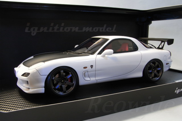 楽天市場 イグニッション 1 18 マツダ Rx 7 Fd3s スピリットr Type A ホワイト ブラックボンネット Te37 Reowide モデルカー カタログ Shop