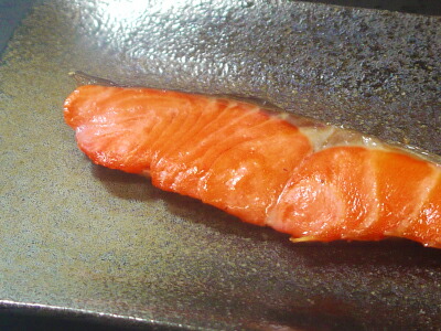 天然紅鮭半身1.1kg前後 特大で脂のり良し!天然の焼き用紅鮭甘塩 天然紅鮭半身1.1kg前後 特大で脂のり良し!天然の焼き用紅鮭甘塩