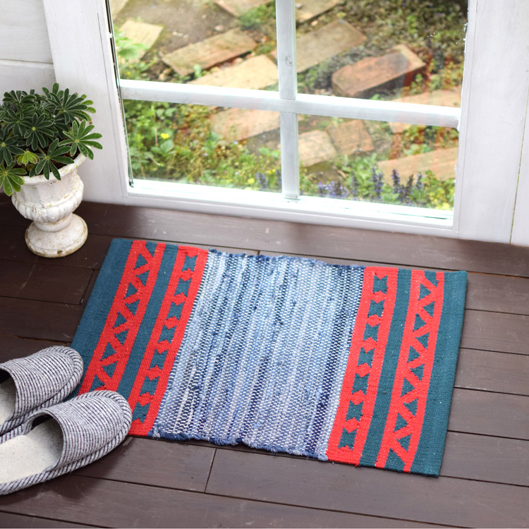 【楽天市場】【デニム ウーブンマット】ネイティブミックスB（レッド・ブルーグリーン）ネイティブ サーフ マリン リゾート玄関マット 室内マット