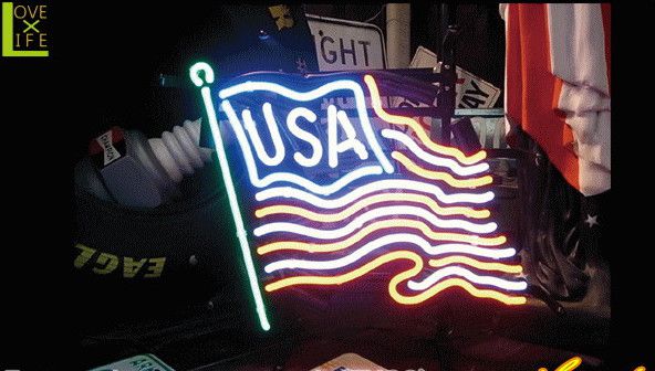 【アメリカン雑貨】ネオン サイン【USA FLAG】【アメリカ雑貨】【ネオンライト】【電飾】【BAR】【インテリア】【アメリカ】【USA】【おしゃれ】定番のアメリカン雑貨や珍しいグッズを多数揃えました お気に入りのアイテムで楽しい空間を演出【大大人気】